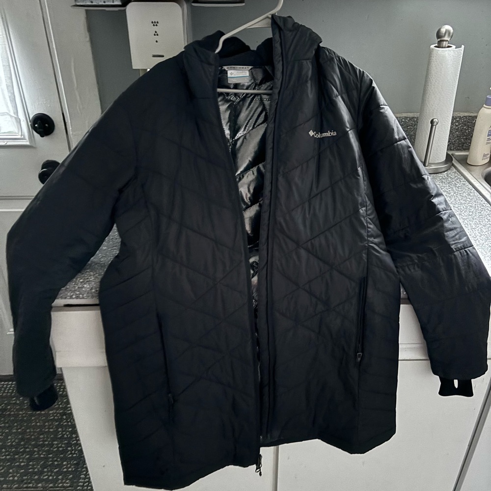 Columbia Winter Coat- black- large
